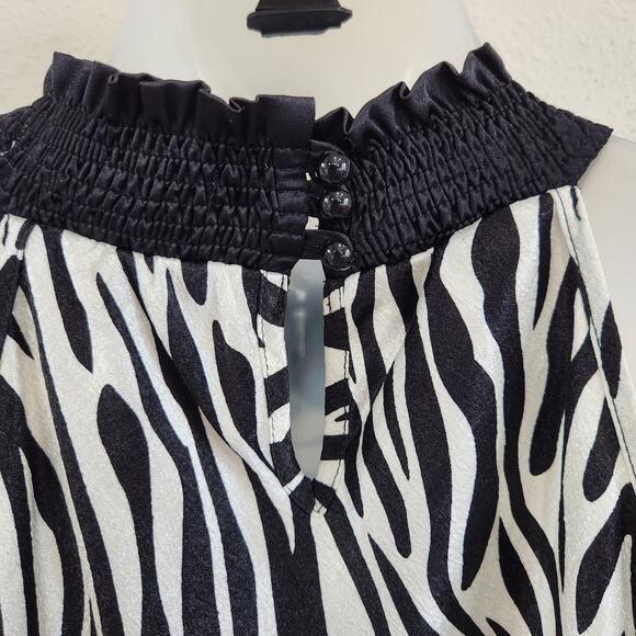 John Paul Richard Zebra Print Sleeveless Blouse Black White Mock Neck Sz Small - Picture 5 of 9